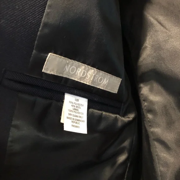 Nordstrom Navy Blue Blazer Jacket Boys size 12 Formal Wear/School Uniform